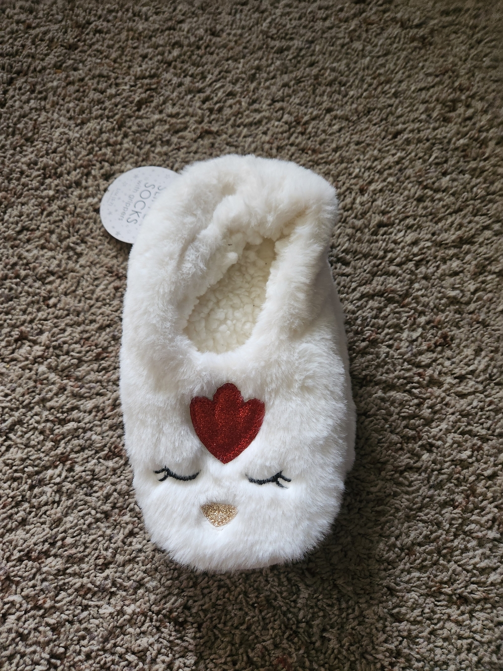 White Fuzzy Women's Slipper Socks with Red Heart For Woman Size S/M (5/7)